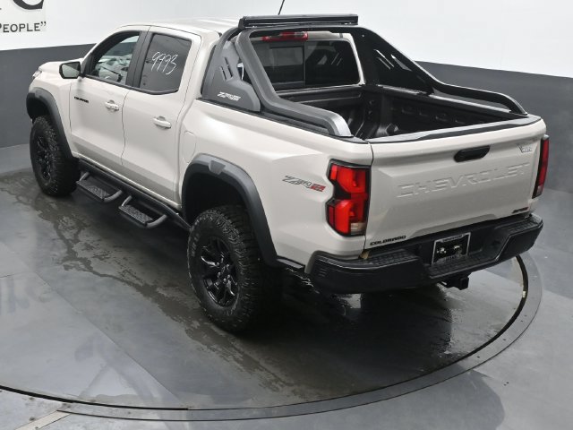 New 2026 Chevrolet Colorado ZR2 w/ Midnight Edition AWD/4WD image 19