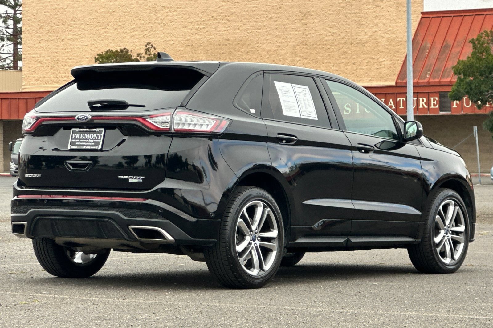 Used 2016 Ford Edge Sport w/ Equipment Group 401A AWD/4WD image 3