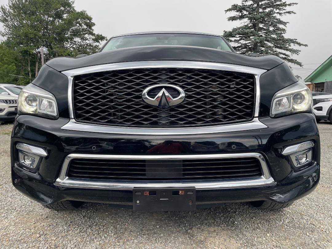 Used 2017 INFINITI QX80 4WD w/ Driver Assistance Package image 3