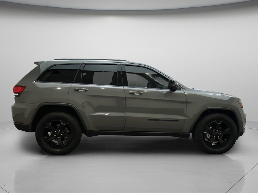 Used 2019 Jeep Grand Cherokee Laredo image 8