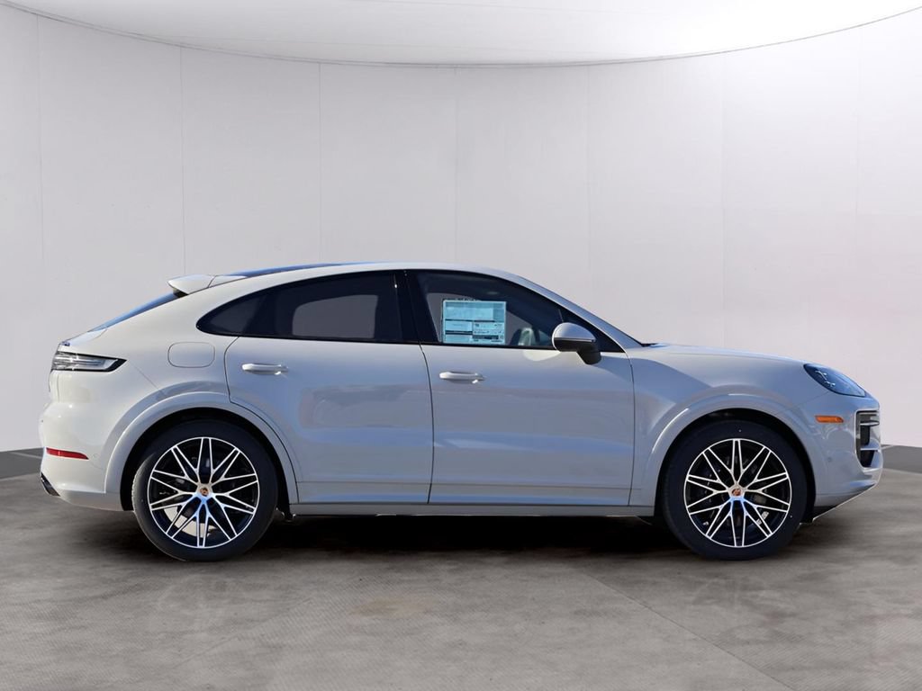 New 2026 Porsche Cayenne Coupe AWD/4WD image 9