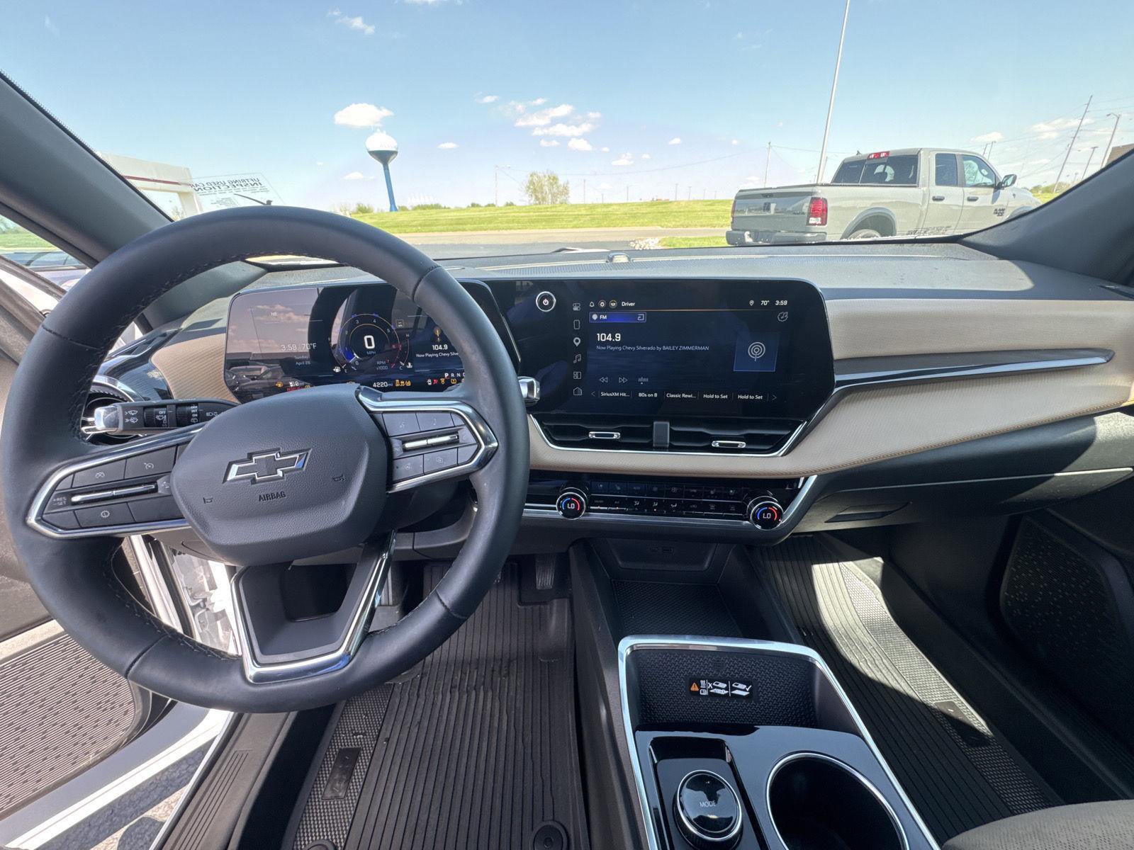 Used 2026 Chevrolet Equinox ACTIV w/ Convenience Package III FWD image 19