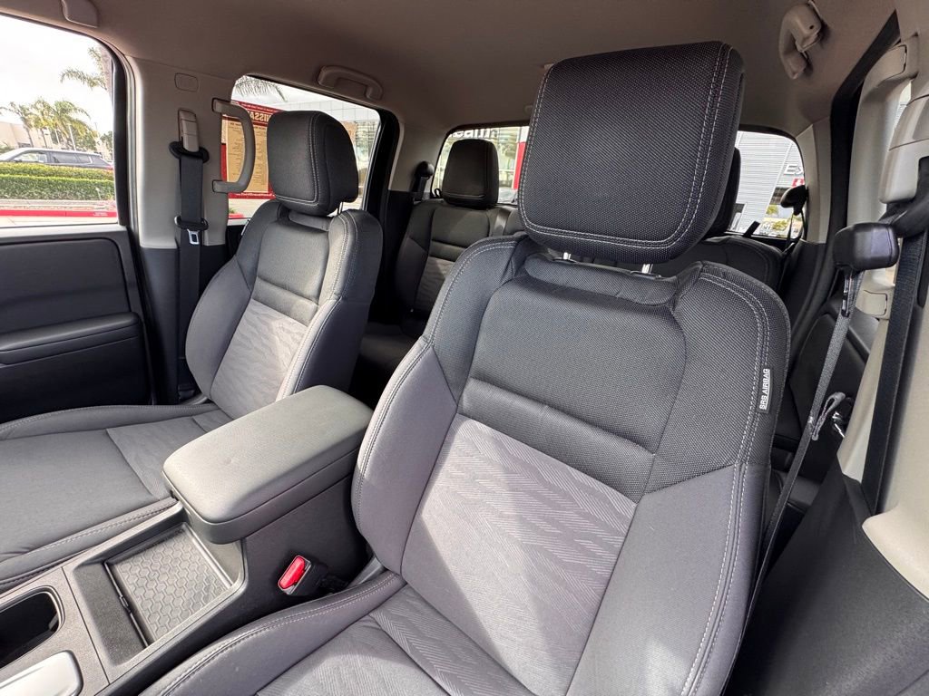 Certified 2024 Nissan Frontier SV w/ Technology Package image 13