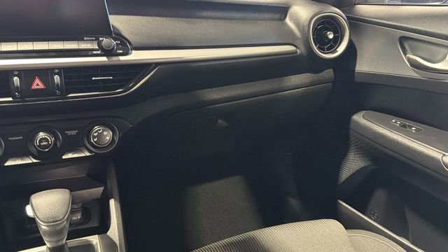 Used 2021 Kia Forte LXS FWD image 18