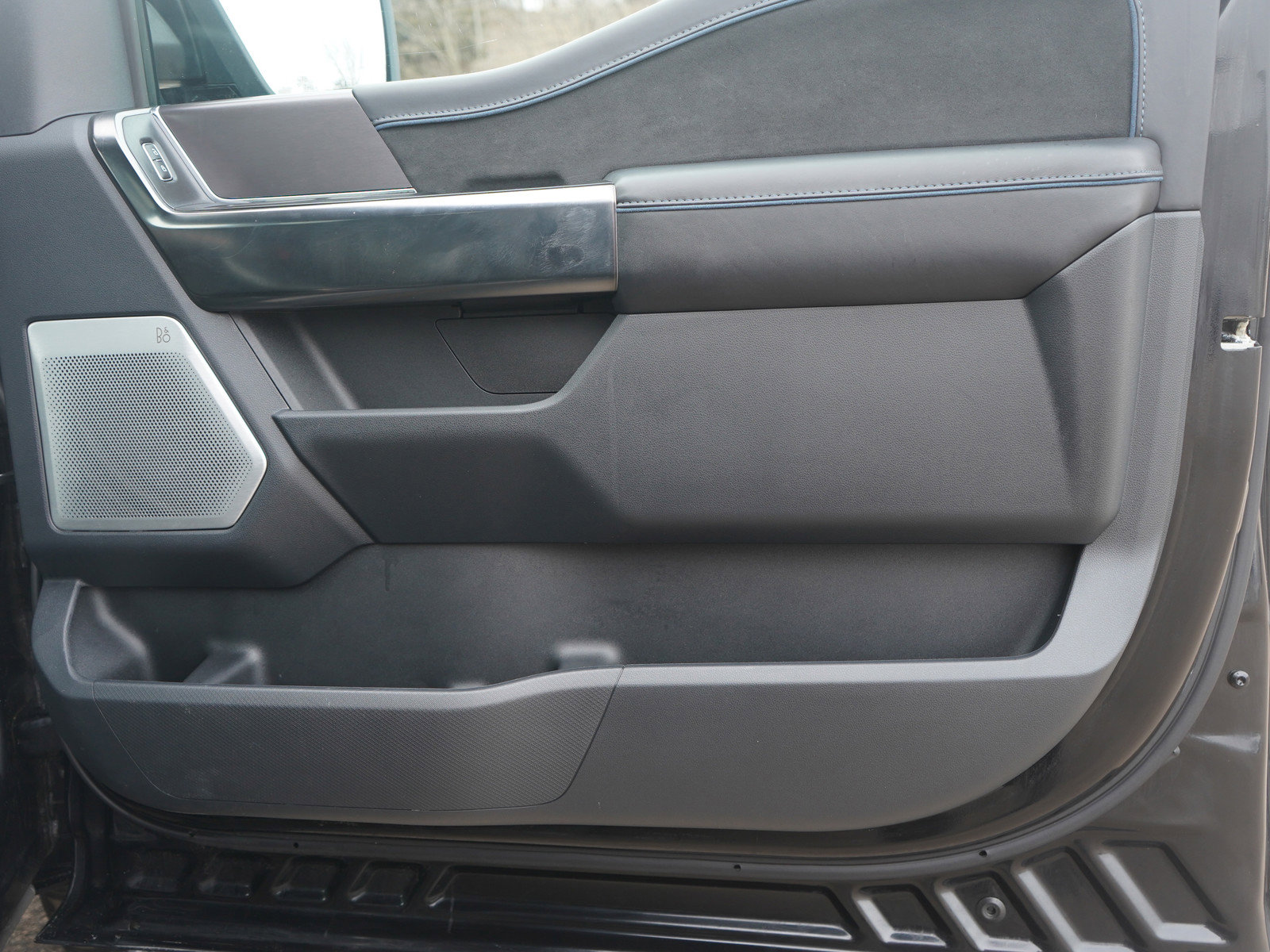 Used 2024 Ford F150 Platinum AWD/4WD image 11