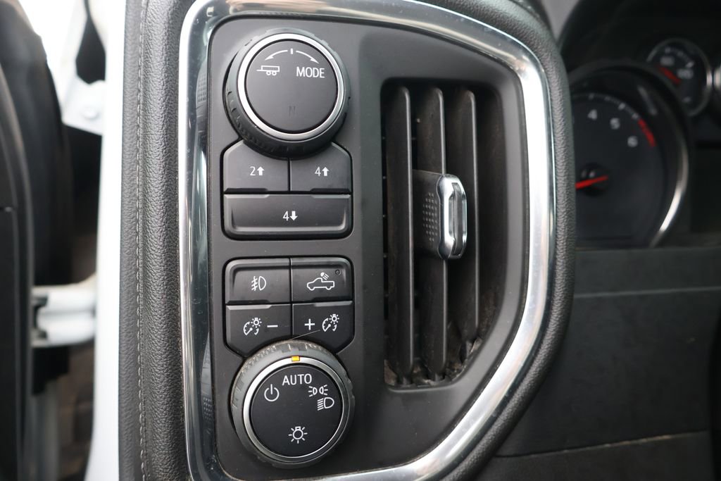 Used 2022 Chevrolet Silverado 2500 LT w/ Convenience Package image 17