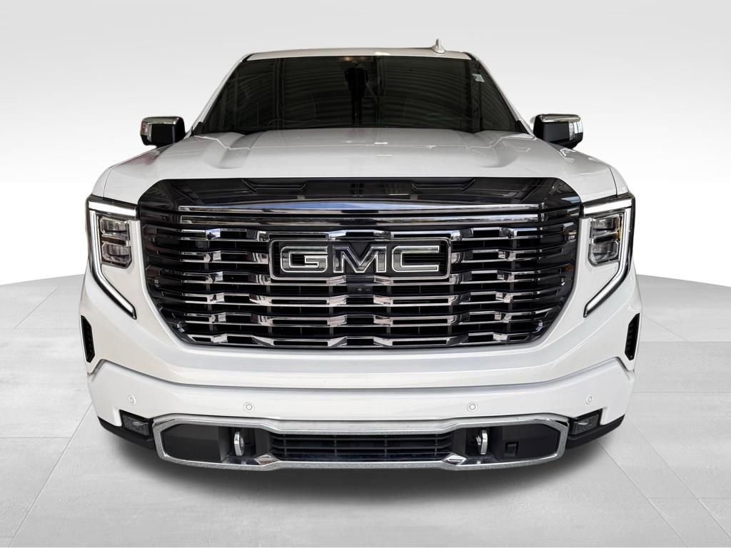 Used 2022 GMC Sierra 1500 Denali Ultimate AWD/4WD image 2