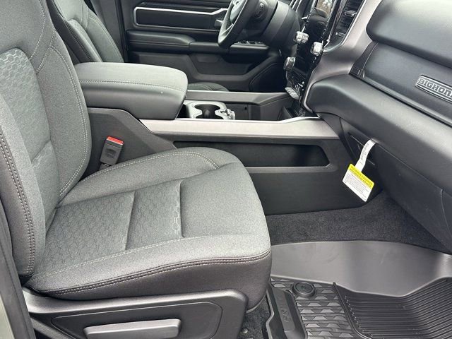 New 2026 RAM 1500 4x4 Crew Cab image 13