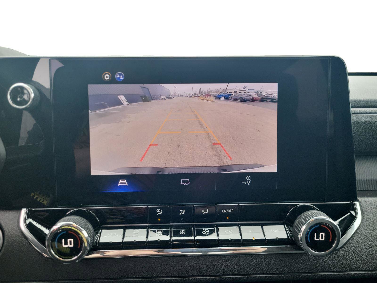 Used 2025 Chevrolet Colorado Trail Boss image 17