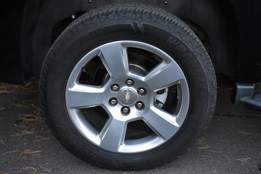 Used 2016 Chevrolet Tahoe LT w/ Luxury Package image 14