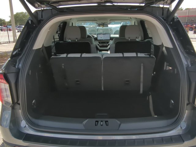 New 2026 Ford Explorer Active w/ Active Comfort Package RWD image 13