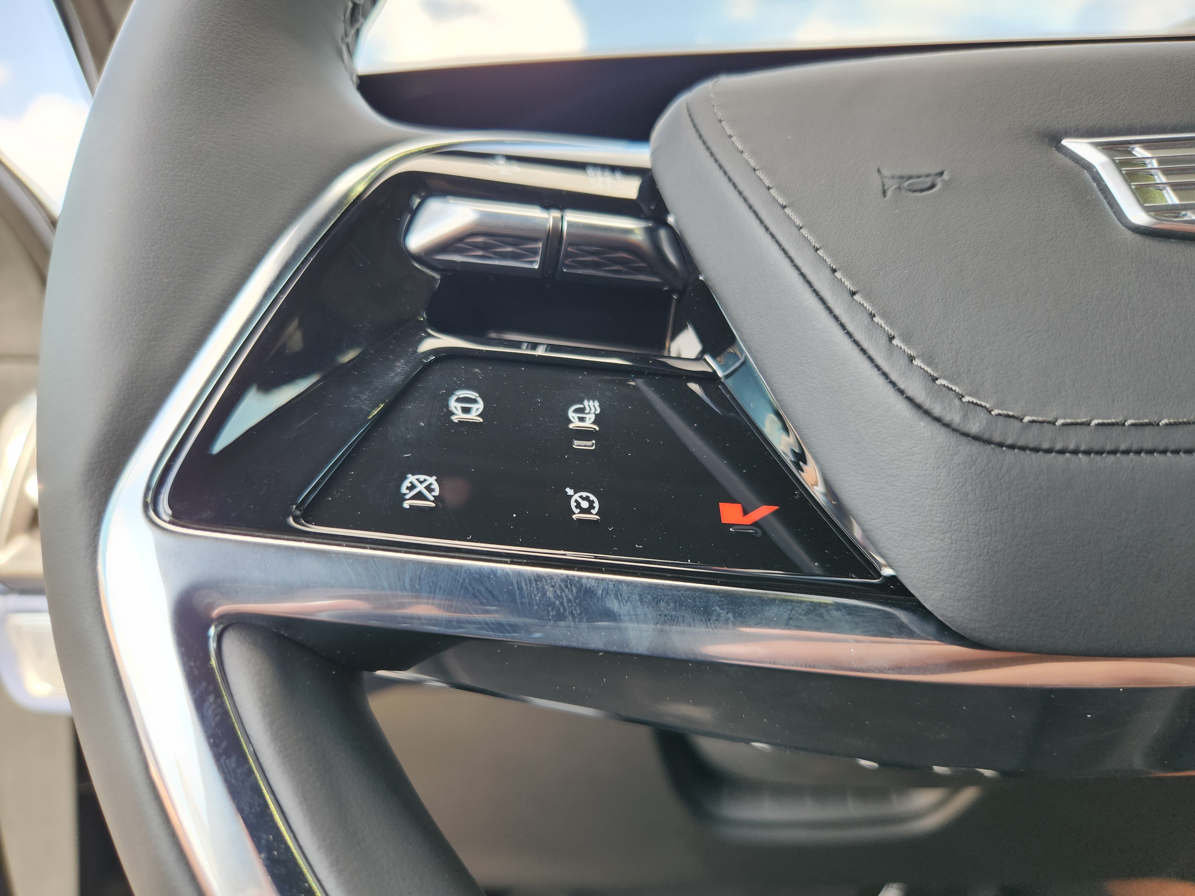 New 2026 Cadillac Vistiq Premium Luxury AWD/4WD image 32