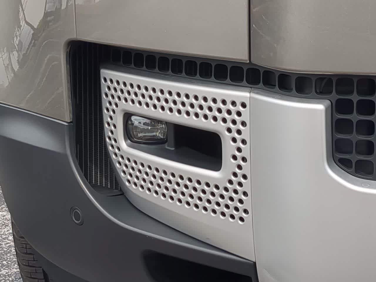 Certified 2025 Land Rover Defender 110 S AWD/4WD image 11