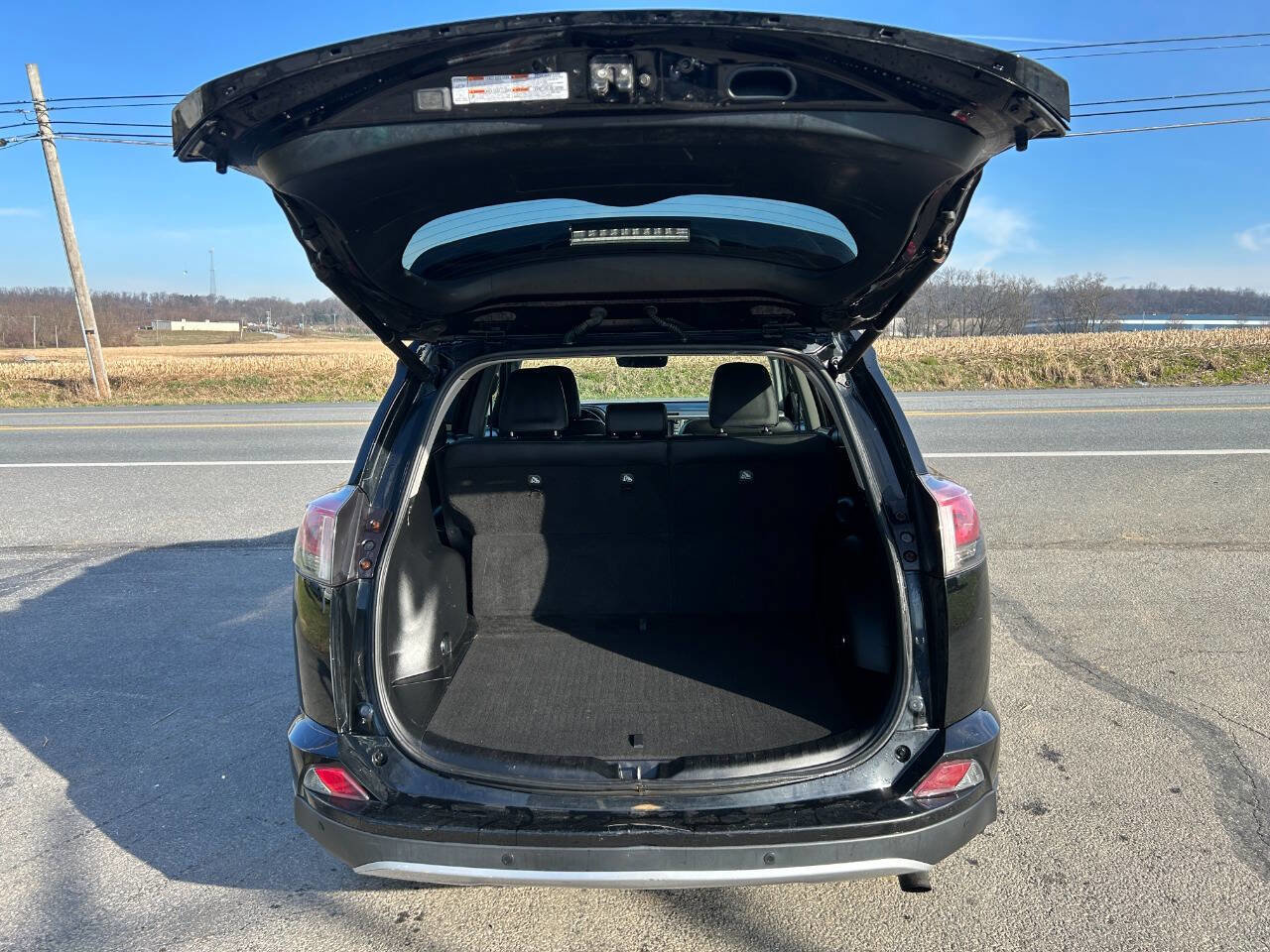 Used 2016 Toyota RAV4 Limited image 12