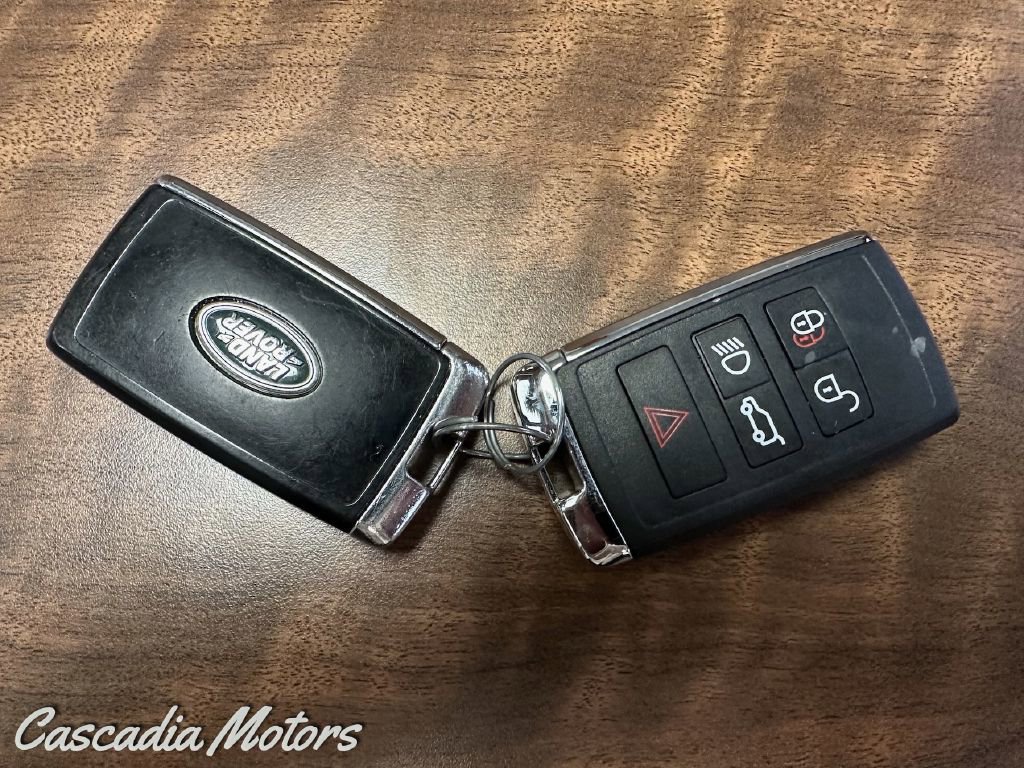 Used 2018 Land Rover Range Rover Autobiography image 2