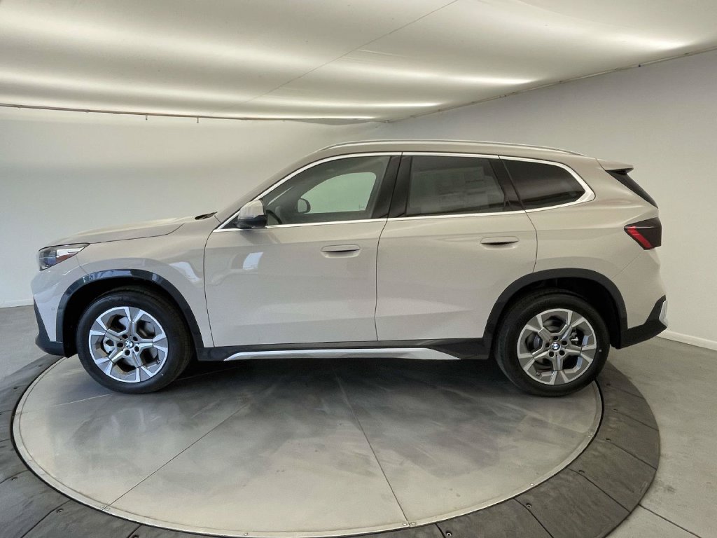 New 2026 BMW X1 xDrive28i w/ Convenience Package AWD/4WD image 2