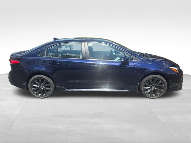 Used 2023 Toyota Corolla SE w/ Carpet Mat Package (TMS) FWD image 9