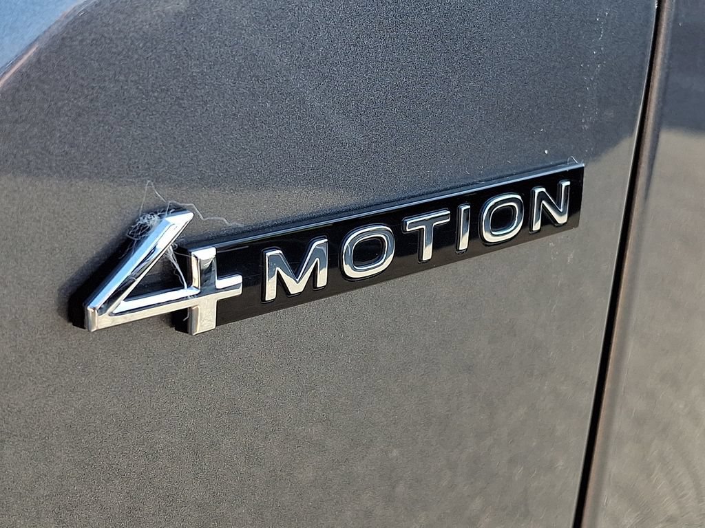 Used 2025 Volkswagen Atlas SE AWD/4WD image 35