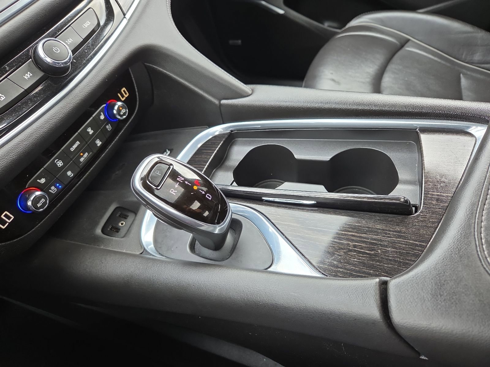 Used 2019 Buick Enclave Avenir w/ Avenir Technology Package image 25