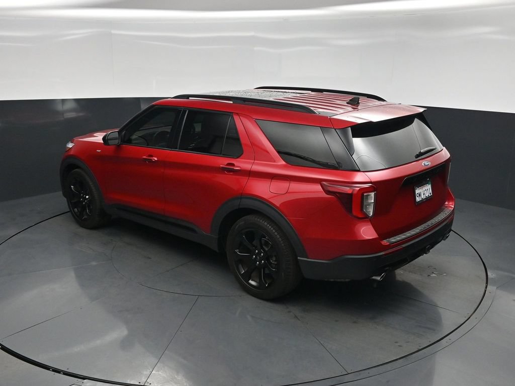 Certified 2024 Ford Explorer ST-Line w/ Class IV Trailer Tow Package RWD image 40