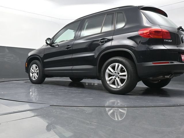 Used 2017 Volkswagen Tiguan S FWD image 35