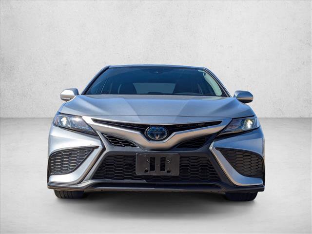 Used 2021 Toyota Camry SE image 2