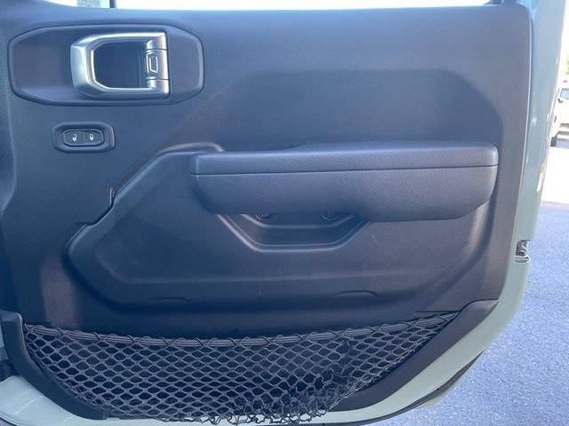 Used 2023 Jeep Wrangler Sport AWD/4WD image 29