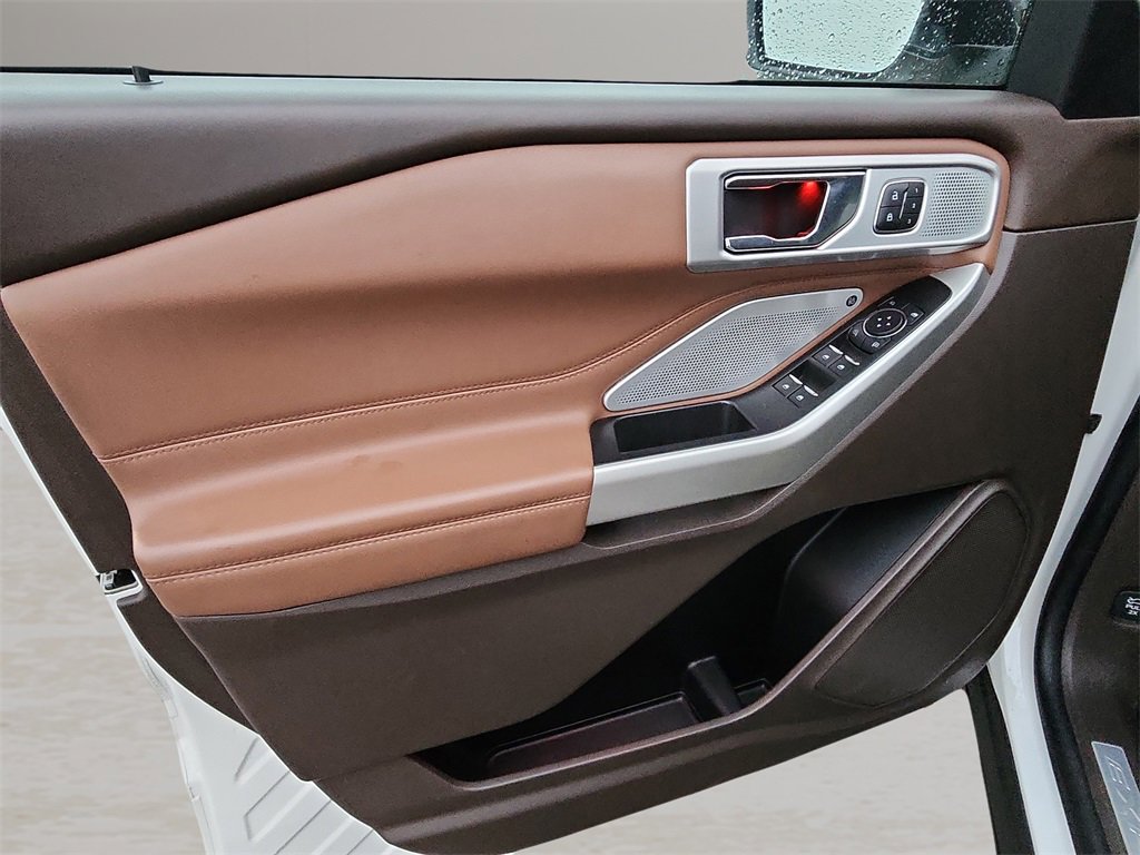 Used 2022 Ford Explorer King Ranch w/ Class IV Trailer Tow Package image 25