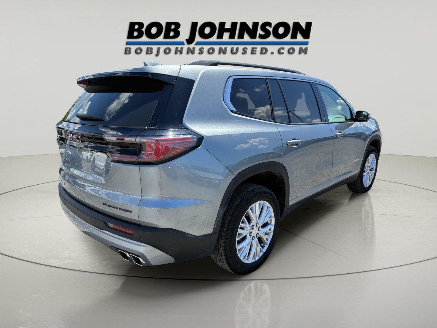 Used 2025 GMC Acadia Elevation w/ Elevation Premium Package AWD/4WD image 7