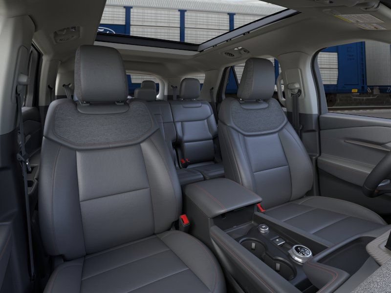 New 2026 Ford Explorer Active w/ Active Comfort Package AWD/4WD image 10