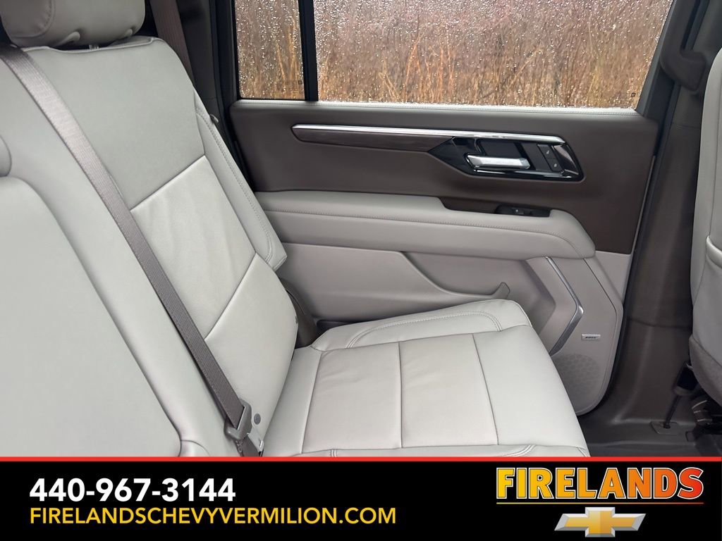 New 2026 Chevrolet Suburban Z71 w/ Comfort Package image 45