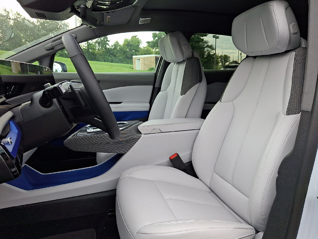 New 2027 Cadillac Optiq Sport AWD/4WD image 9