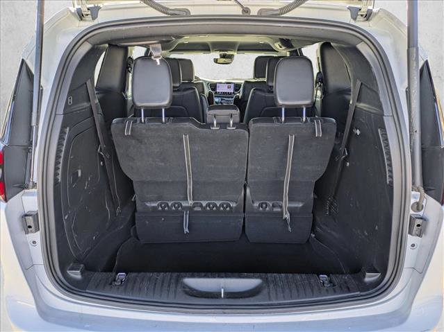 Used 2024 Chrysler Pacifica Hybrid S Appearance Pkg image 6