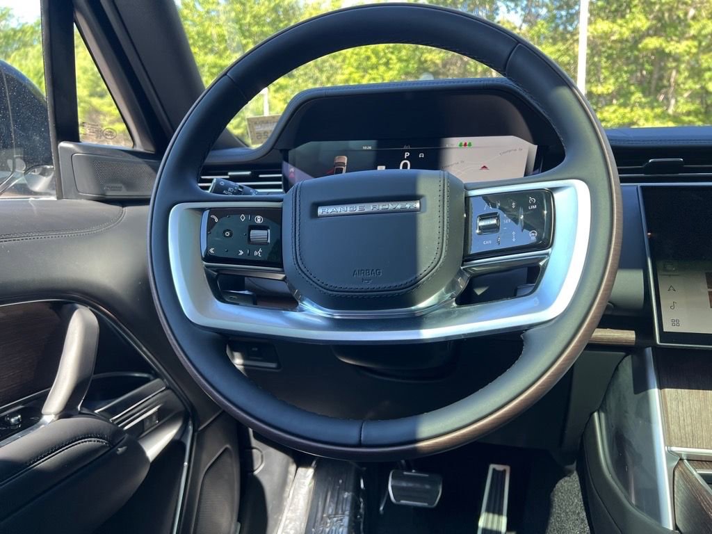 New 2025 Land Rover Range Rover SE image 30
