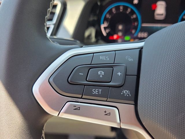 New 2026 Volkswagen Atlas Cross Sport SE FWD image 26