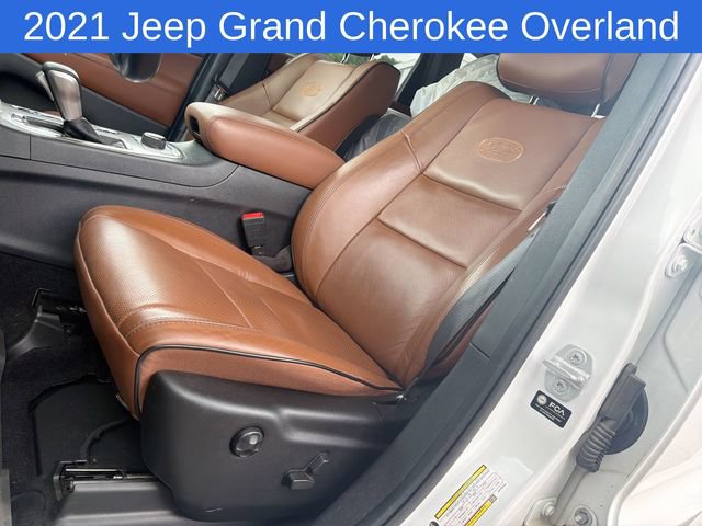 Used 2021 Jeep Grand Cherokee Overland AWD/4WD image 21