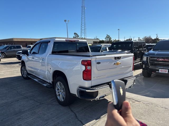 Used 2025 Chevrolet Silverado 1500 LTZ w/ LTZ Premium Package image 7