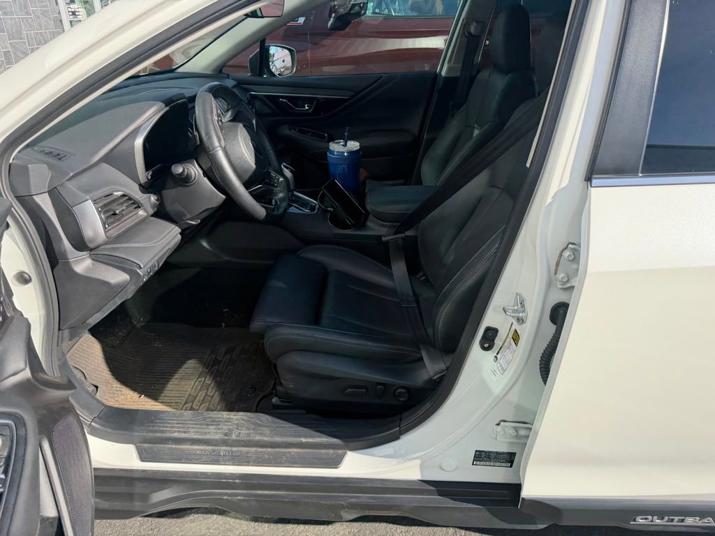 Used 2023 Subaru Outback Limited image 7