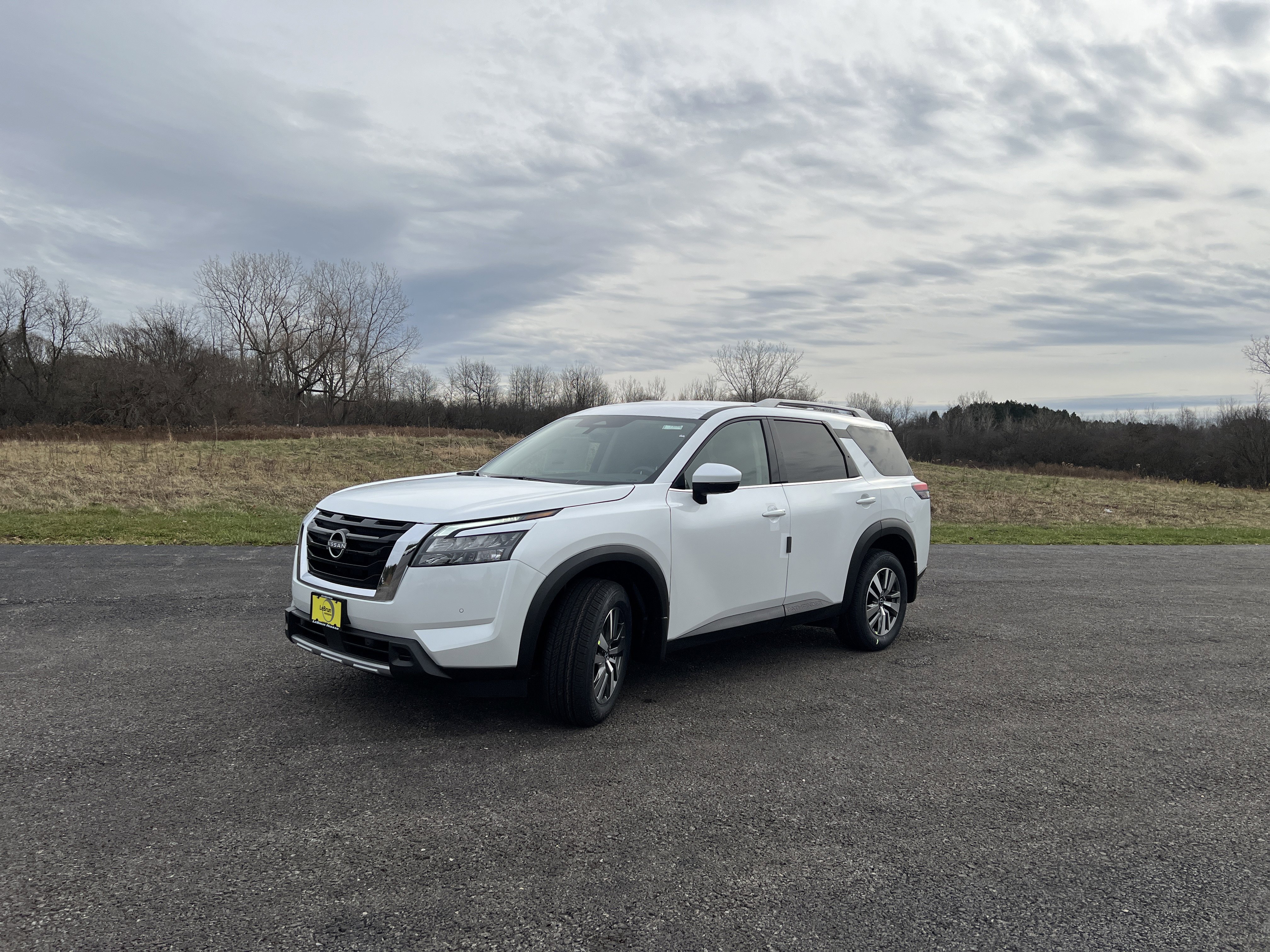 New 2025 Nissan Pathfinder SL