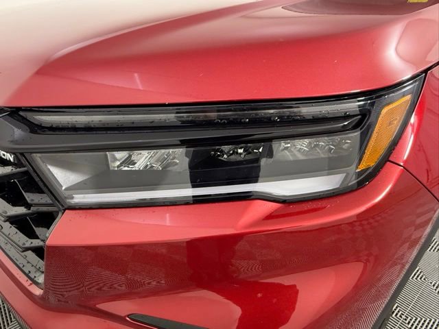 Used 2025 Honda Pilot Black Edition image 11