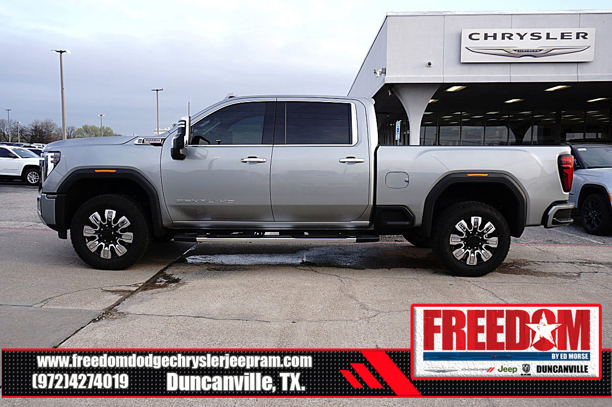 Used 2025 GMC Sierra 2500 Denali w/ Denali Reserve Package image 2