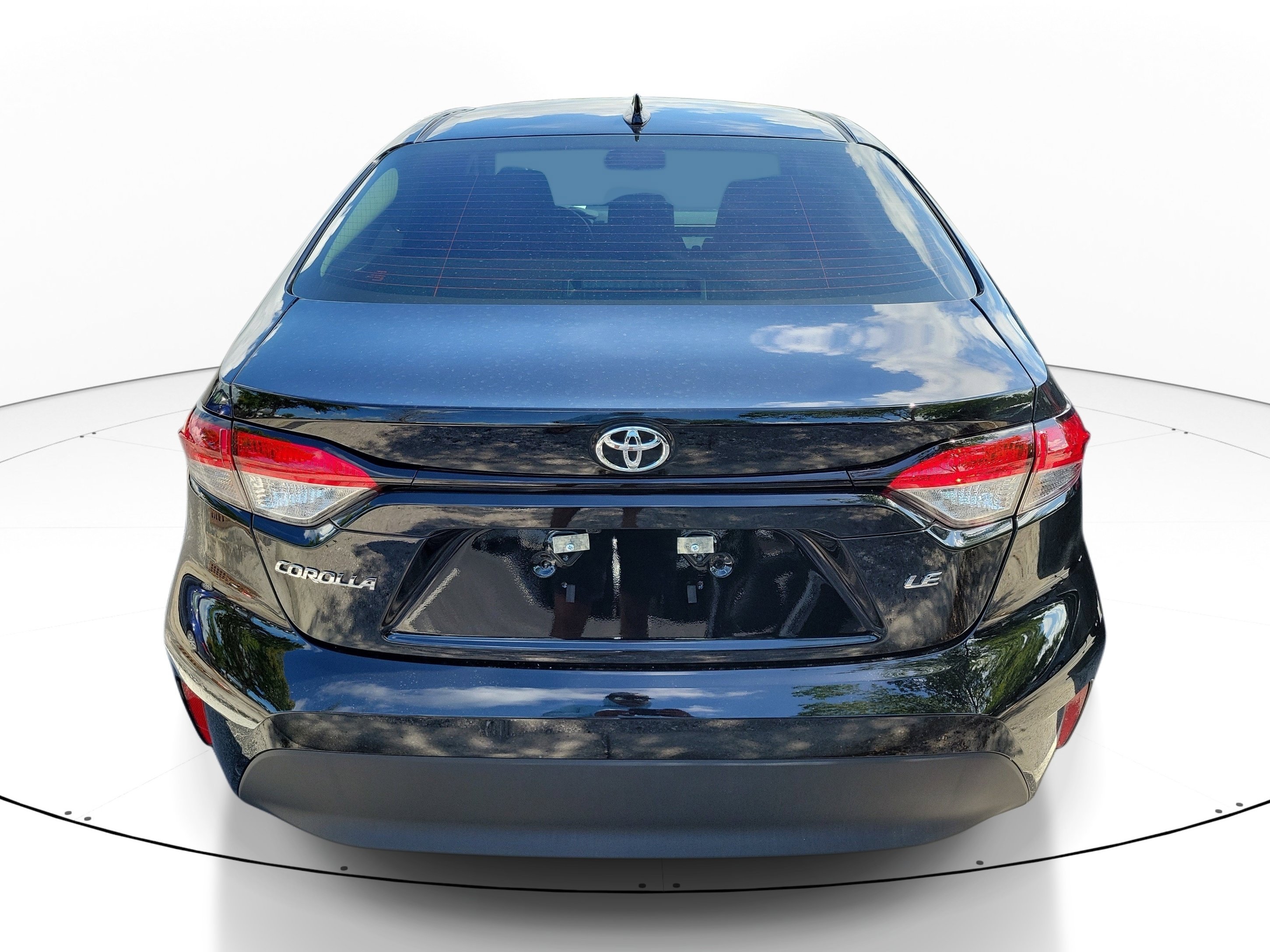 Certified 2026 Toyota Corolla LE FWD image 5