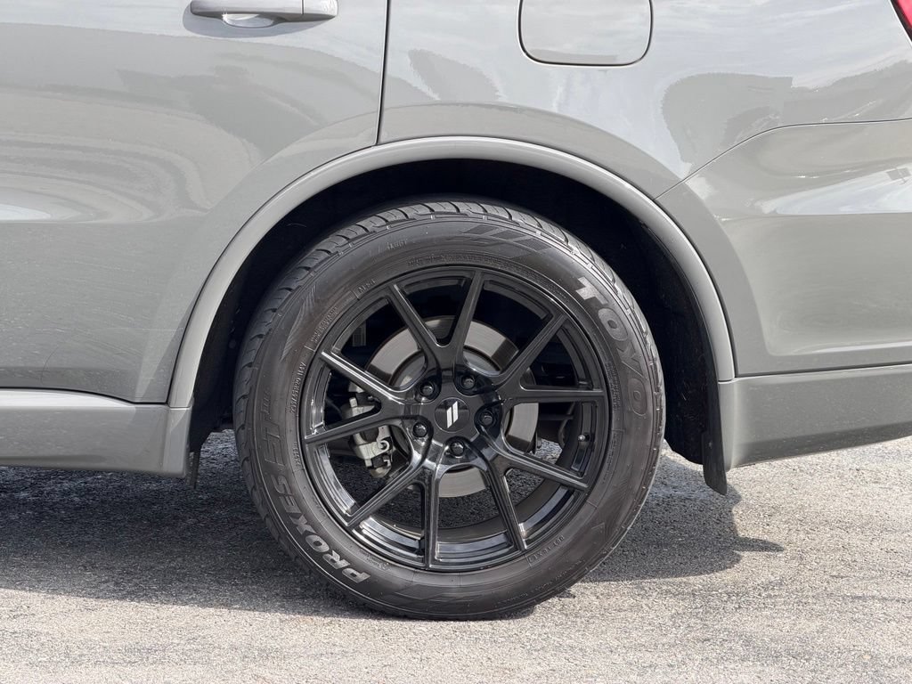 Used 2020 Dodge Durango R/T w/ Blacktop Package AWD/4WD image 3