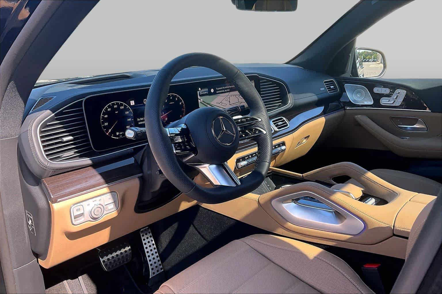 Used 2026 Mercedes-Benz GLS 450 4MATIC image 17