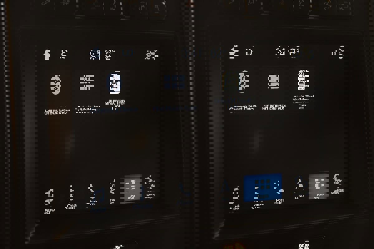 Used 2018 Ford Expedition Limited w/ Equipment Group 302A image 32