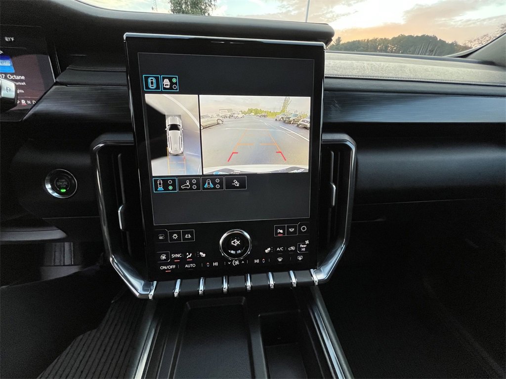 Used 2025 GMC Acadia AT4 image 15