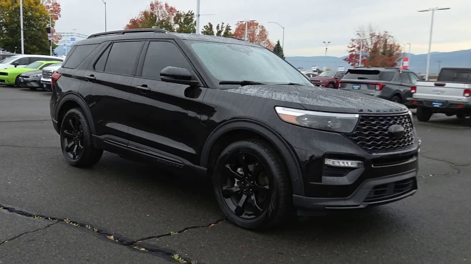 Used 2020 Ford Explorer ST w/ Premium Technology Package AWD/4WD image 2