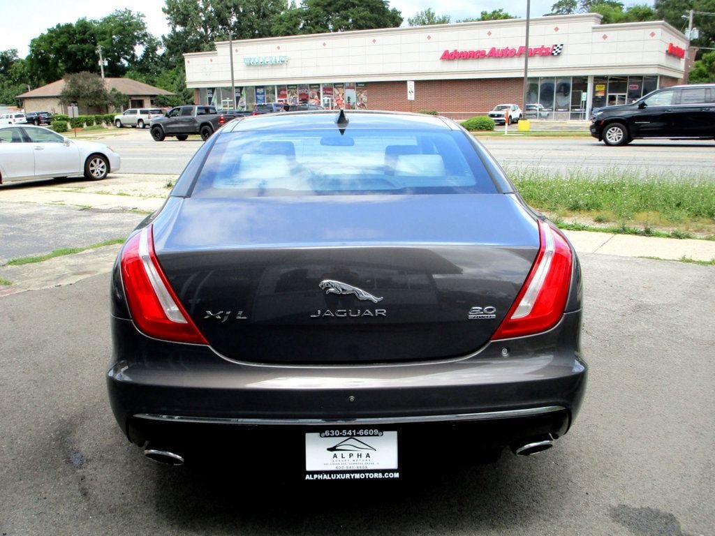 Used 2016 Jaguar XJ L Portfolio AWD/4WD image 9