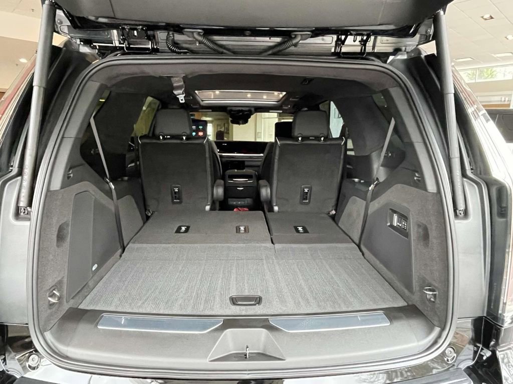 New 2026 Cadillac Escalade V image 8