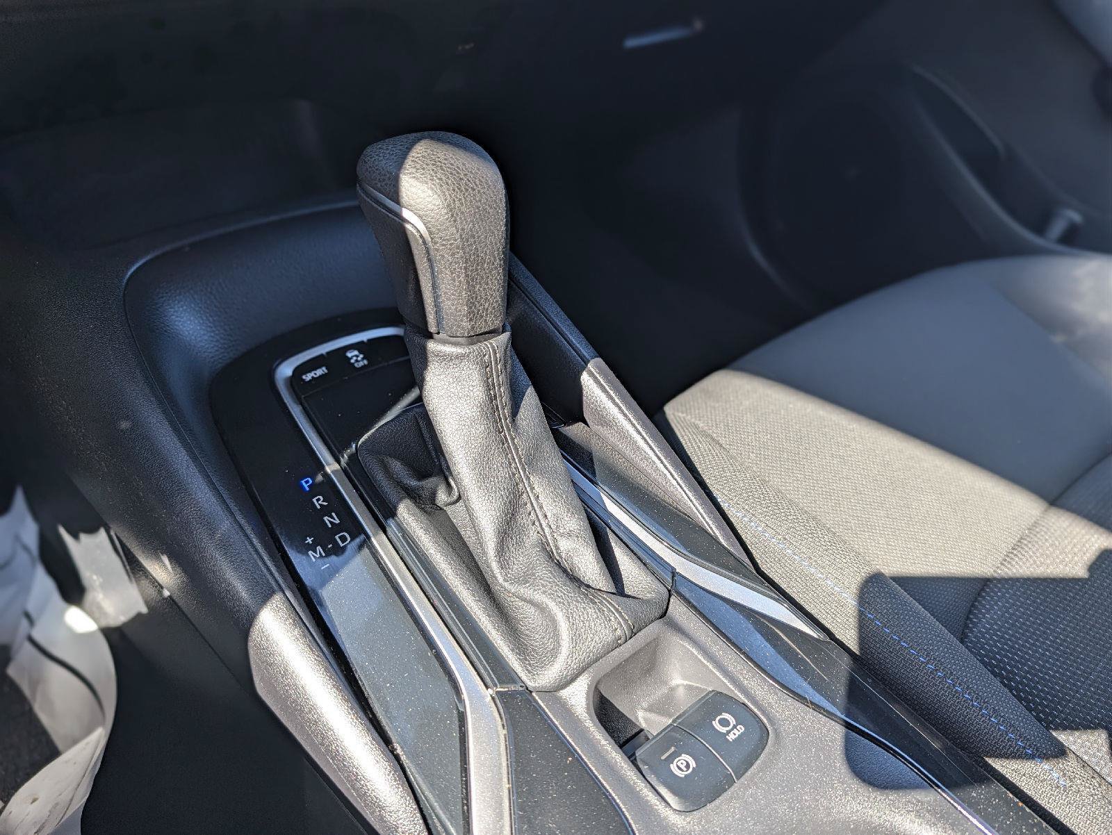 Used 2022 Toyota Corolla SE w/ Carpet Mat Package (TMS) FWD image 25